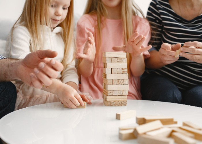 When to intervene on a playdate